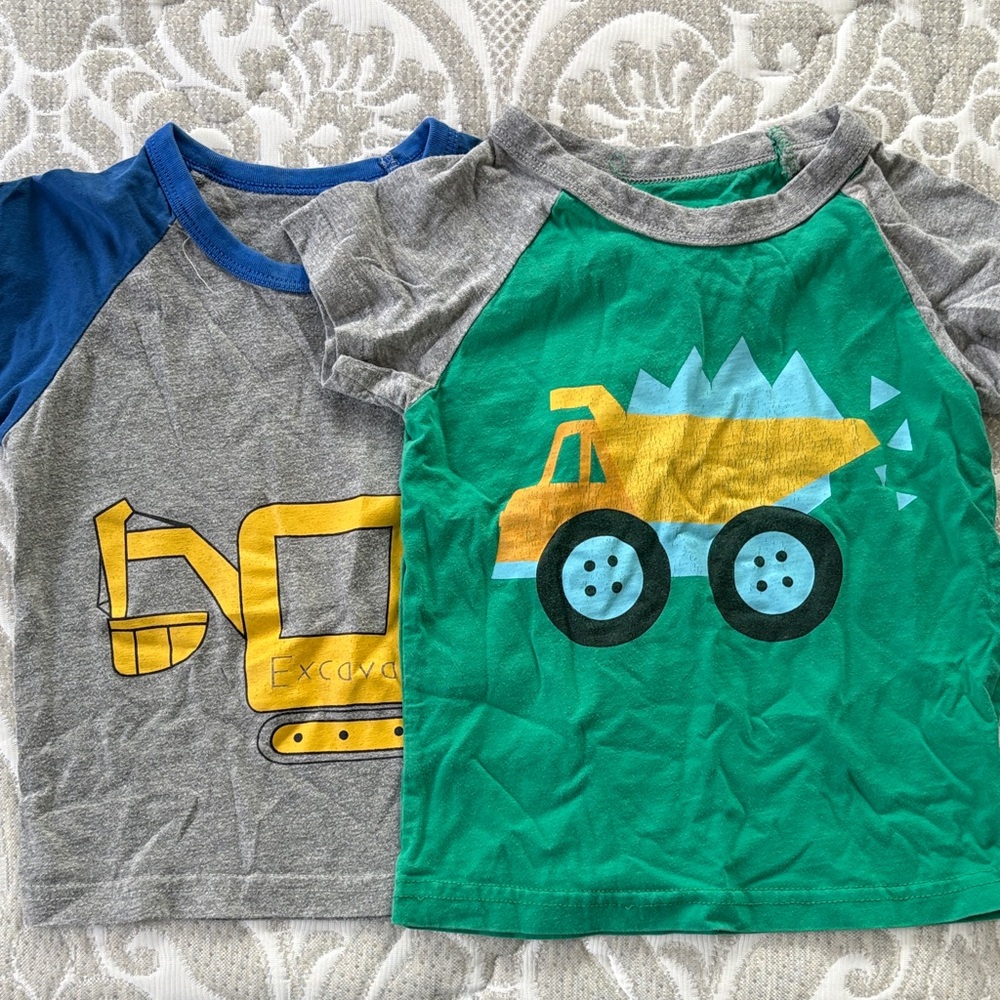 Amazon Kids Short Sleeve Tees - Green and Gray Construction Theme